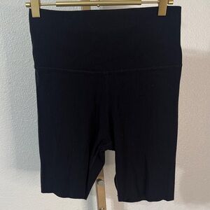 Nike Yoga Dri-FIT High-Waisted Shorts Women’s Size Medium Black